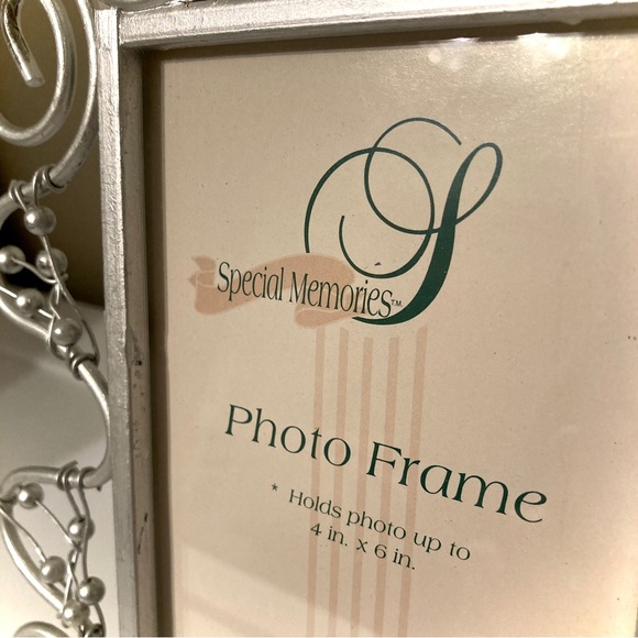 4" x 6" Silver Satin Matte Finish Metal Picture Frame Freestanding Table Top y2k - Picture 4 of 9